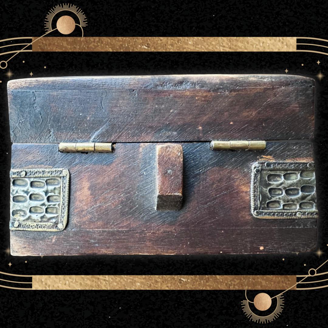 Charging & Protection Box - Vintage Reclaimed Wood | Strong Energy Link - Spirit Vessel | Metta-Blessed™