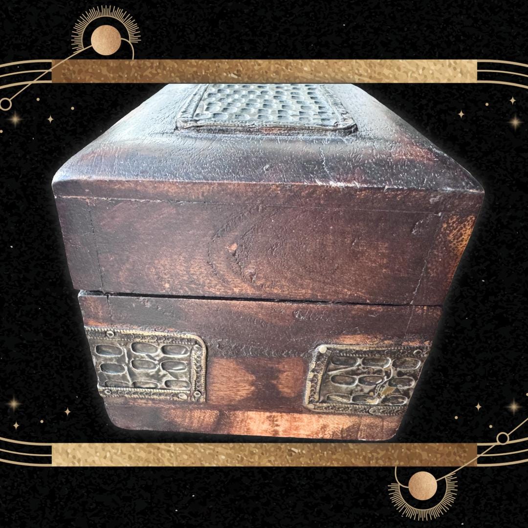 Charging & Protection Box - Vintage Reclaimed Wood | Strong Energy Link - Spirit Vessel | Metta-Blessed™
